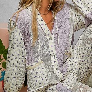 🛍️ 167. POL Women’s Purple Floral Lace Oversized Hoodie Top NWOT